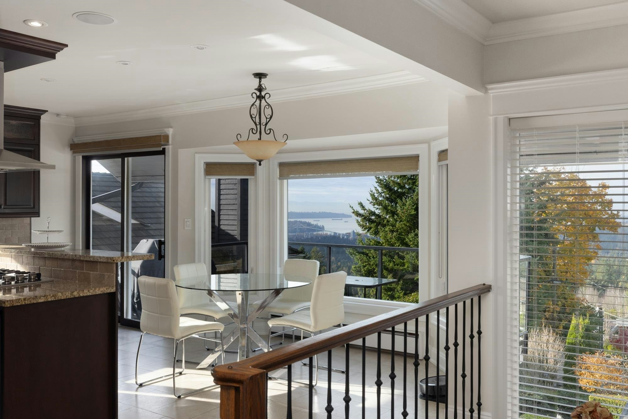 4050 St. Pauls Avenue, North Vancouver, BC, V7N 1T5