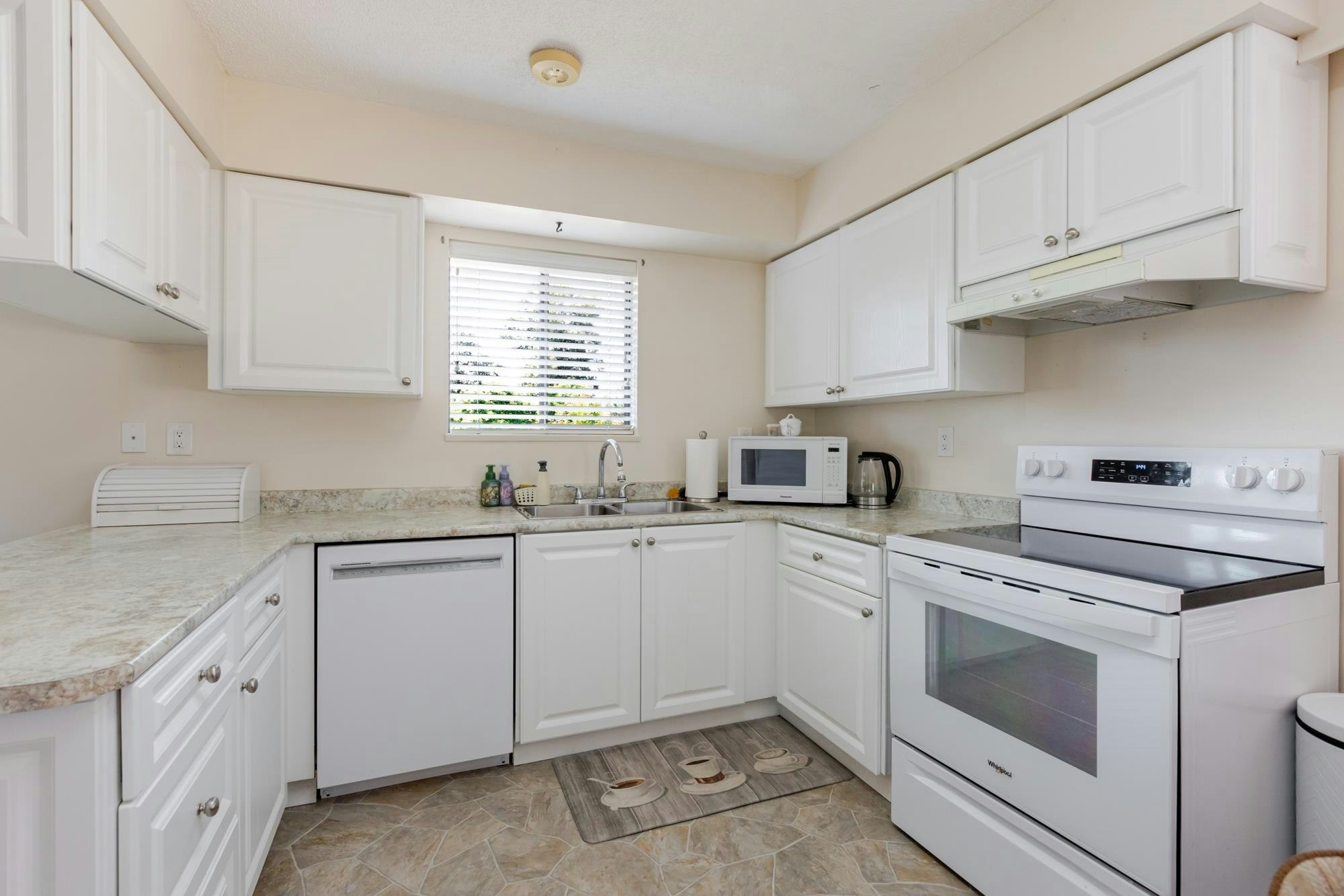 9075 117 Street, Delta, BC, V4C 7L6 - 9