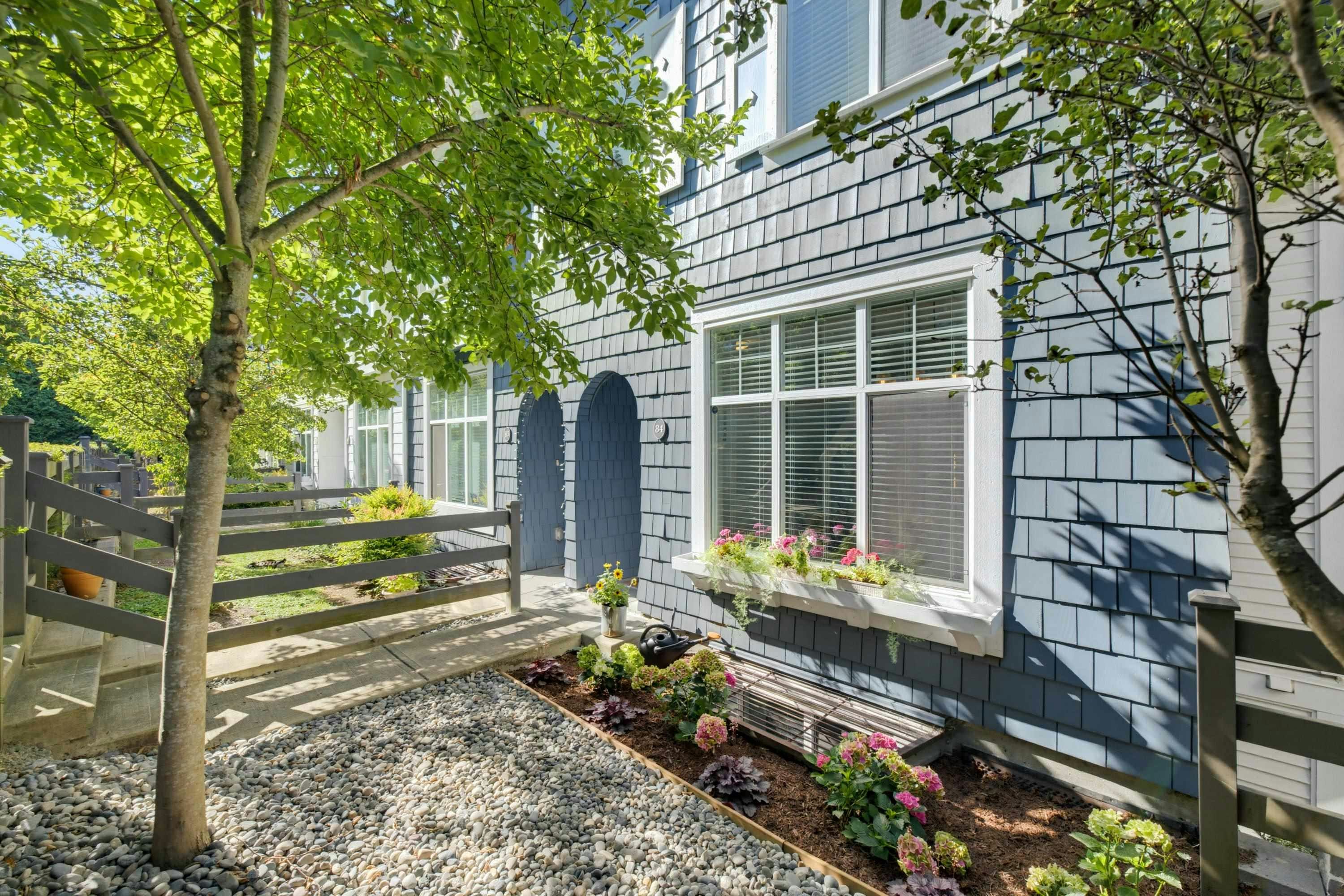 84-15268 28 Avenue, Surrey, BC, V4P 0E8