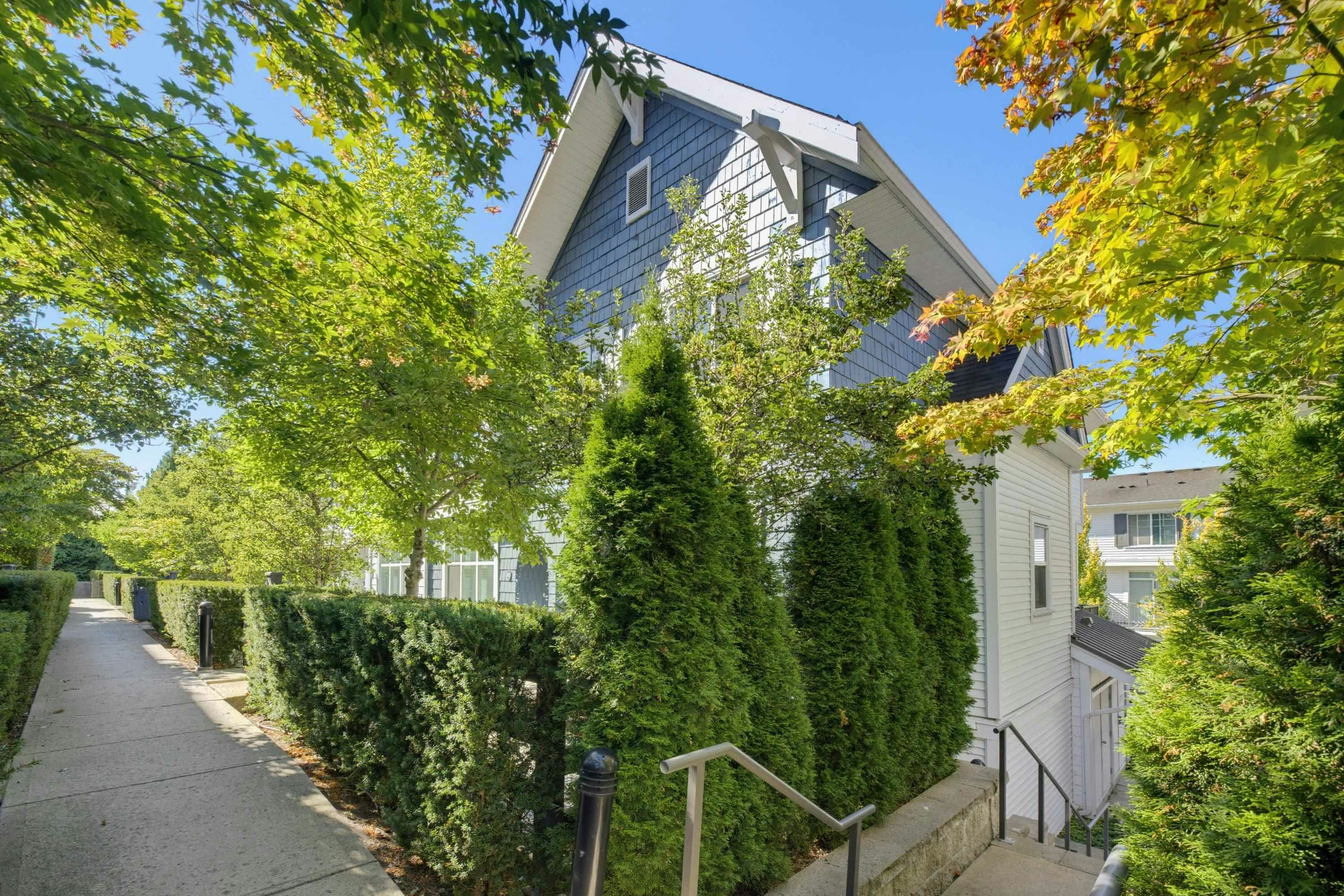 84-15268 28 Avenue - 2