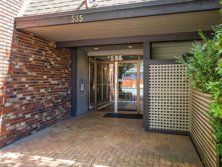 301-535 Blue Mountain Street, Coquitlam, BC, V3J 4R2 - 2