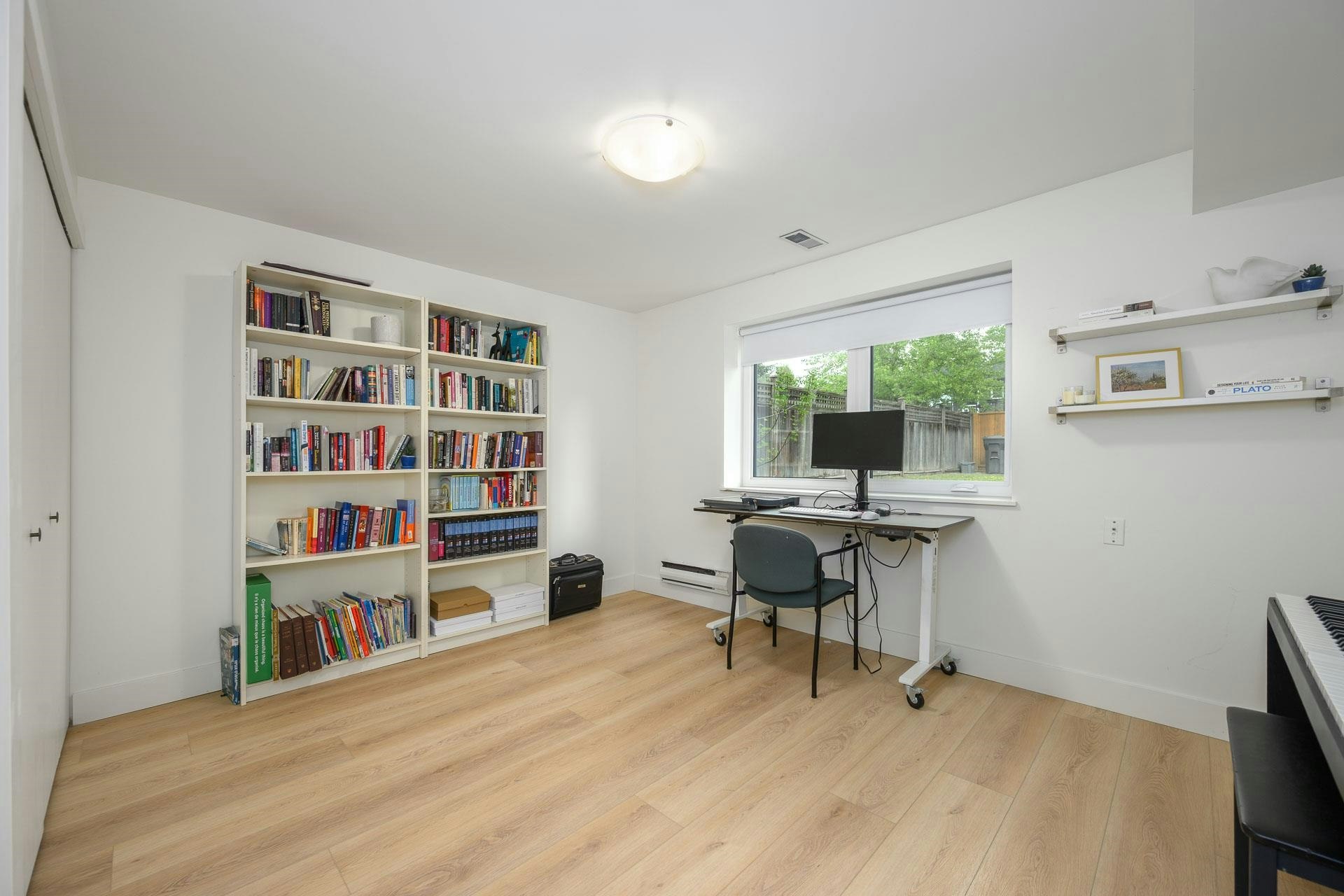 605 Allison Place, New Westminster, BC, V3L 5C1 - 21