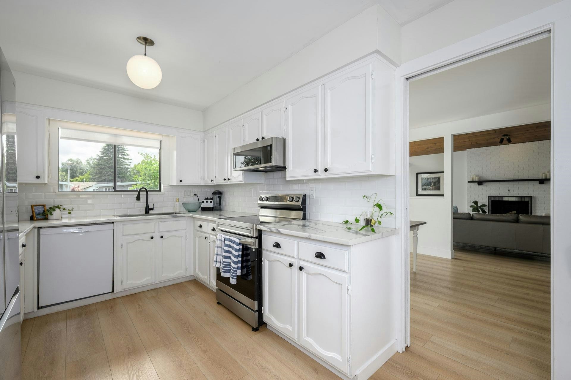 605 Allison Place, New Westminster, BC, V3L 5C1 - 11