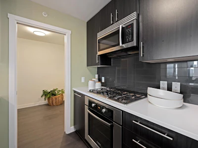 1808-608 Belmont Street - 5