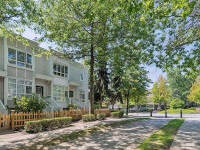 6702 Village Green - 4