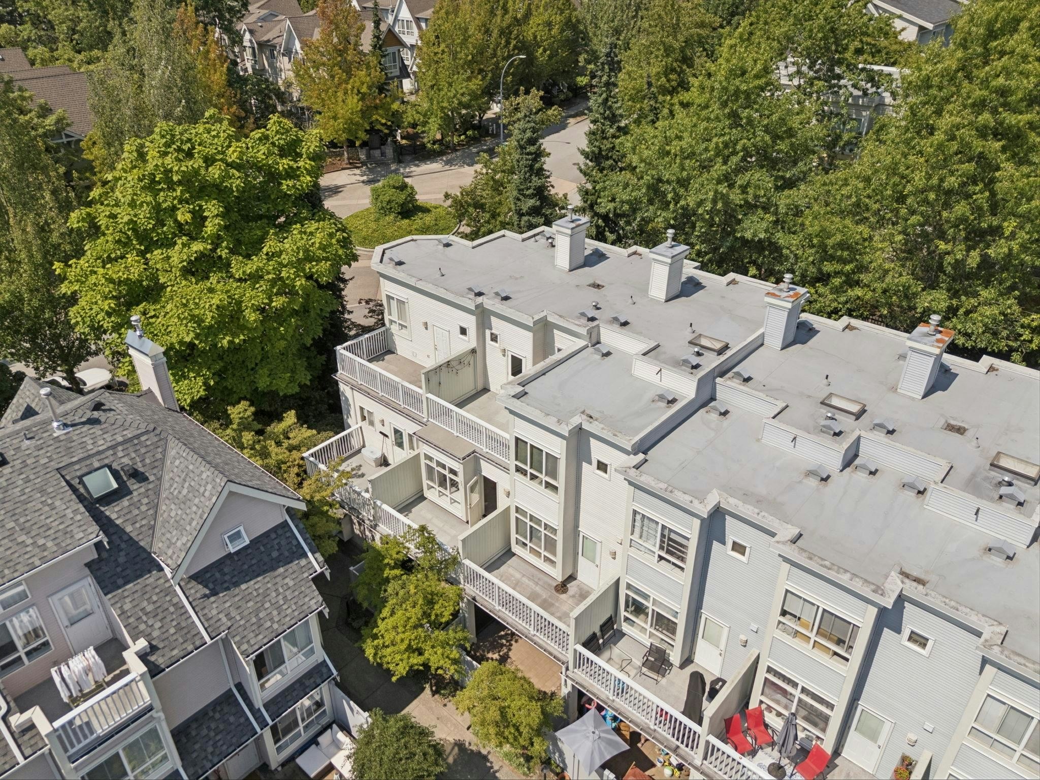 6702 Village Green, Burnaby, BC, V5E 4K7 - 30