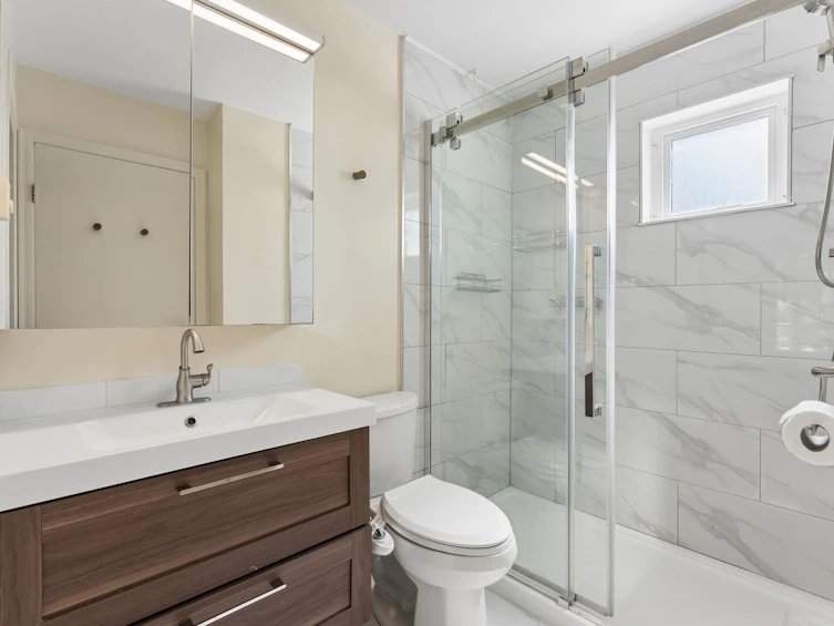 6702 Village Green, Burnaby, BC, V5E 4K7 - 13