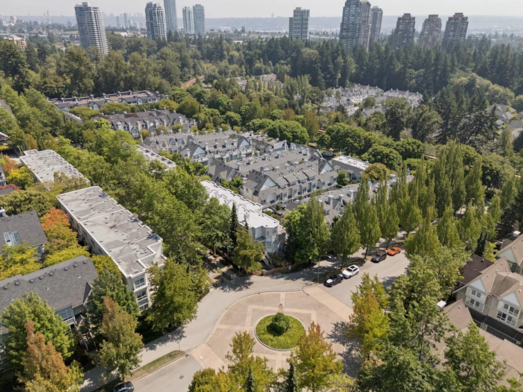 6702 Village Green, Burnaby, BC, V5E 4K7 - 29