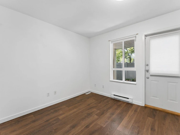 6702 Village Green, Burnaby, BC, V5E 4K7 - 23