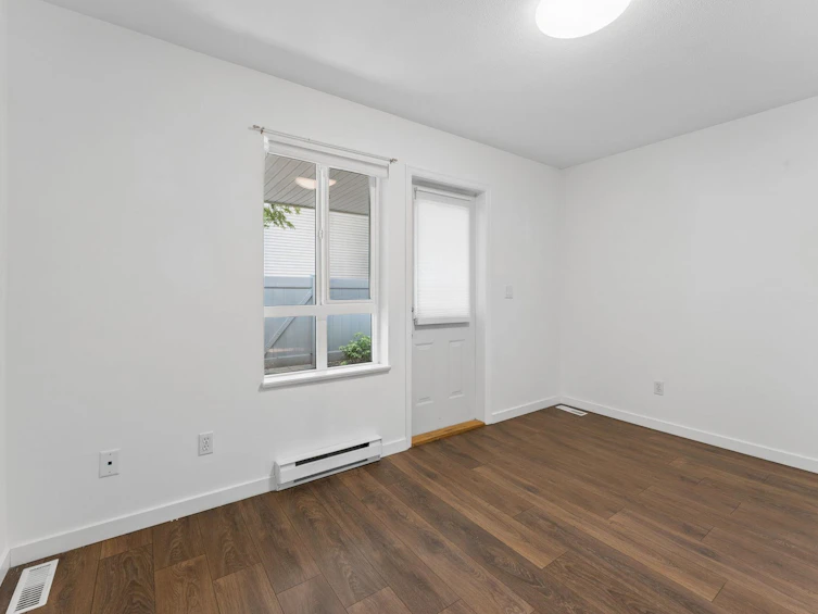 6702 Village Green, Burnaby, BC, V5E 4K7 - 24
