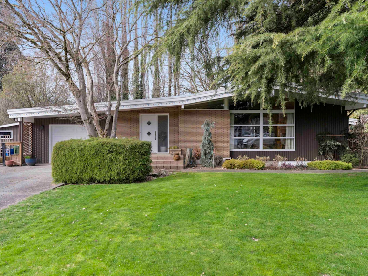 46589 Riverside Drive, Chilliwack, BC, V2P 3M1