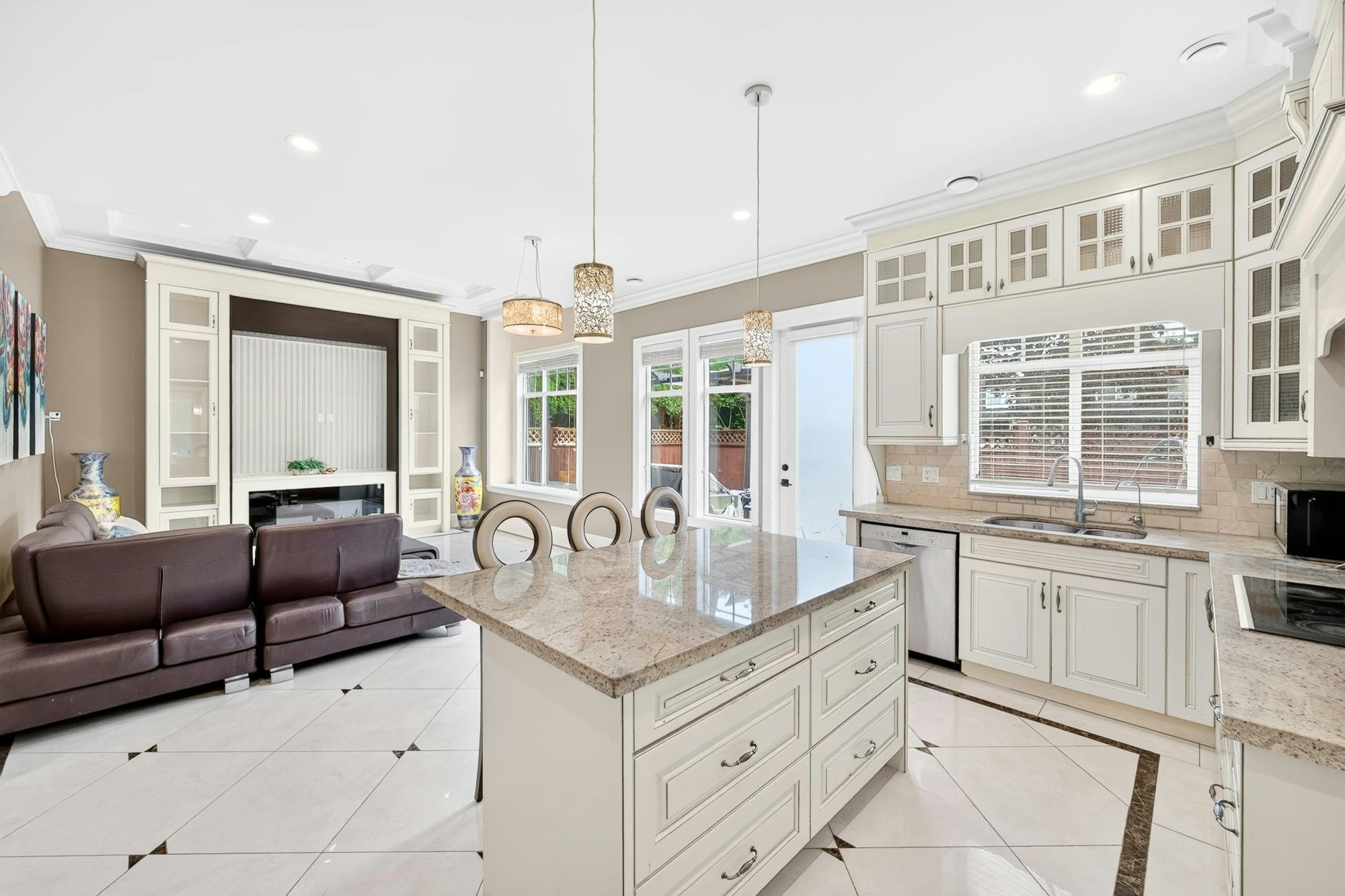 9491 Glenbrook Drive, Richmond, BC, V7A 1X9 - 14