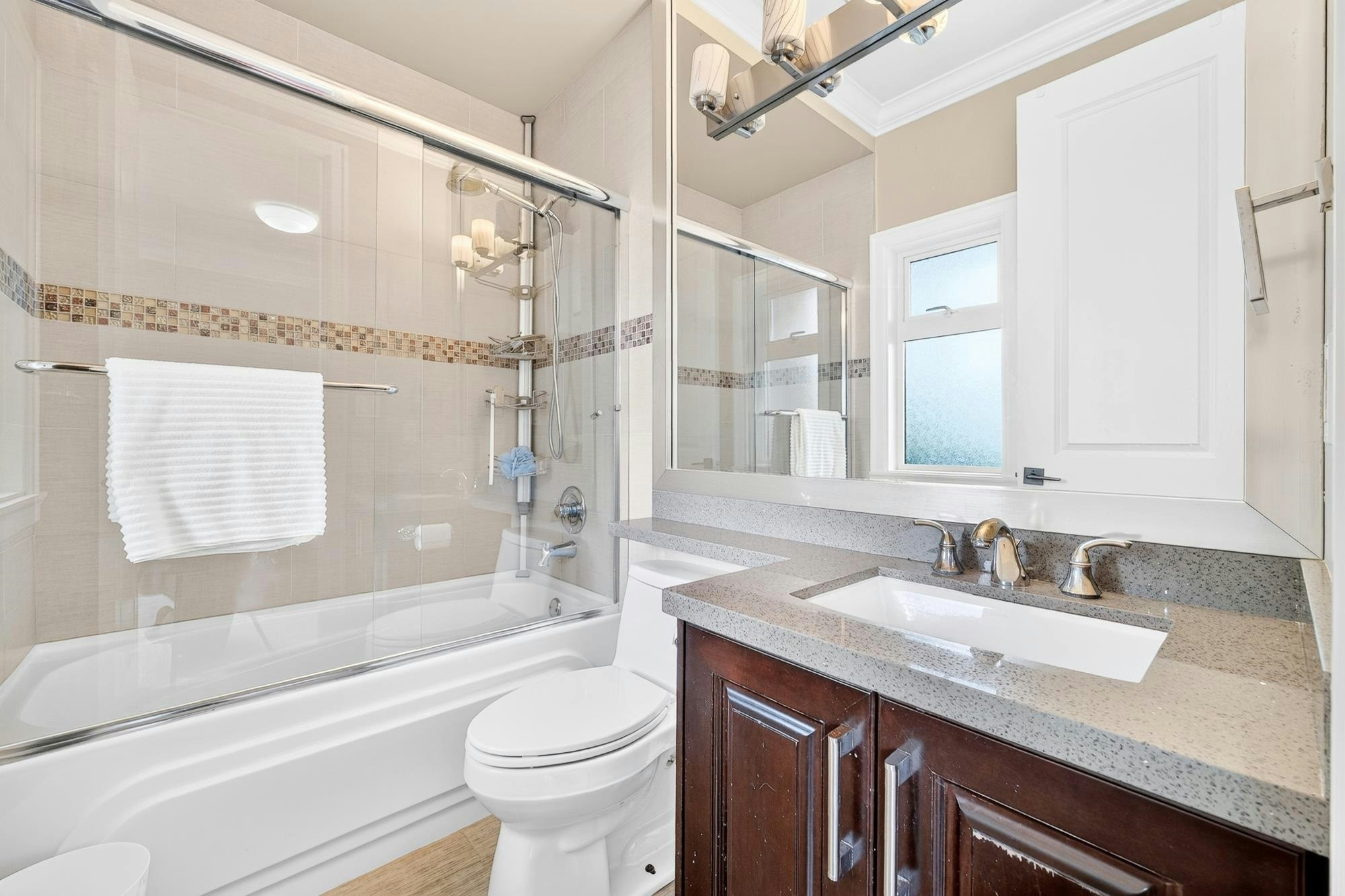 9491 Glenbrook Drive, Richmond, BC, V7A 1X9 - 30