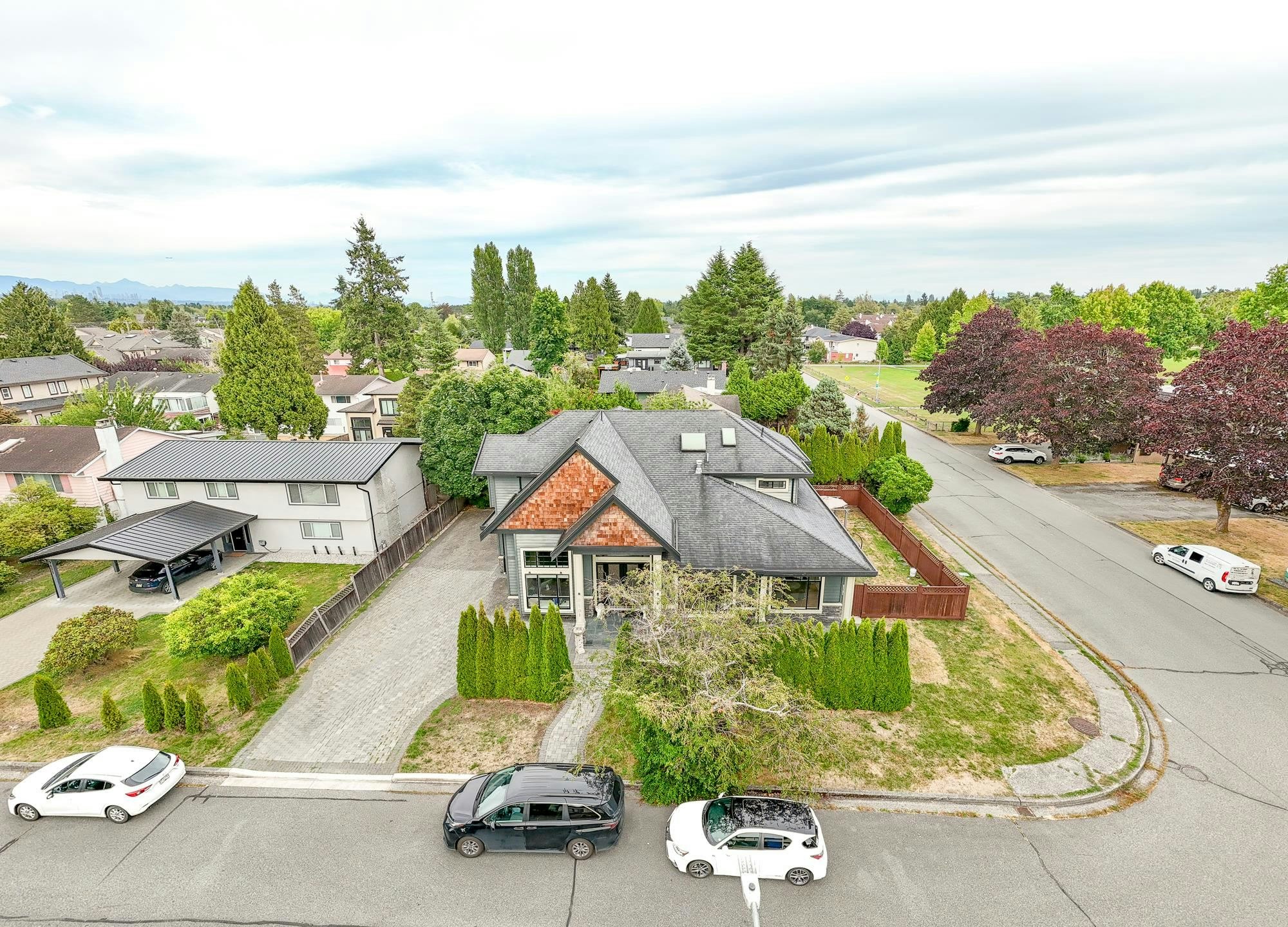 9491 Glenbrook Drive, Richmond, BC, V7A 1X9 - 36