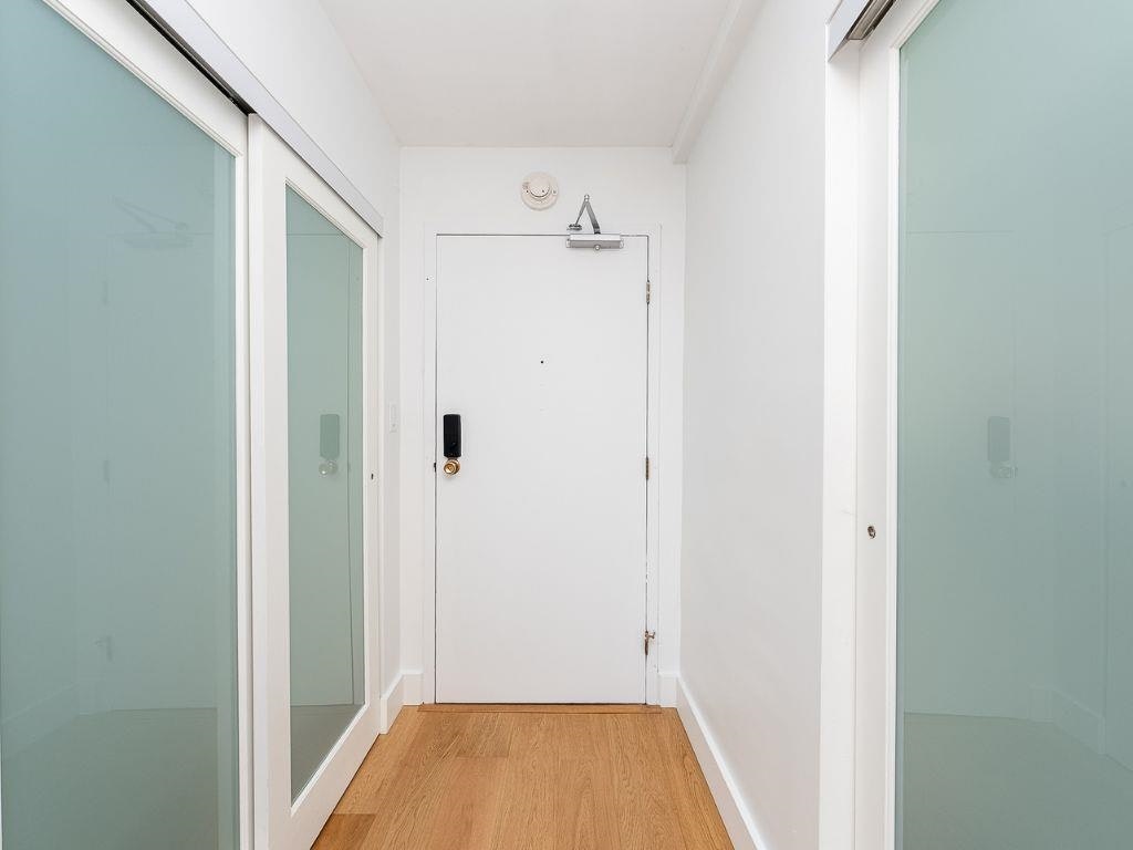 1104-114 W Keith Road, North Vancouver, BC, V7M 3C9 - 26