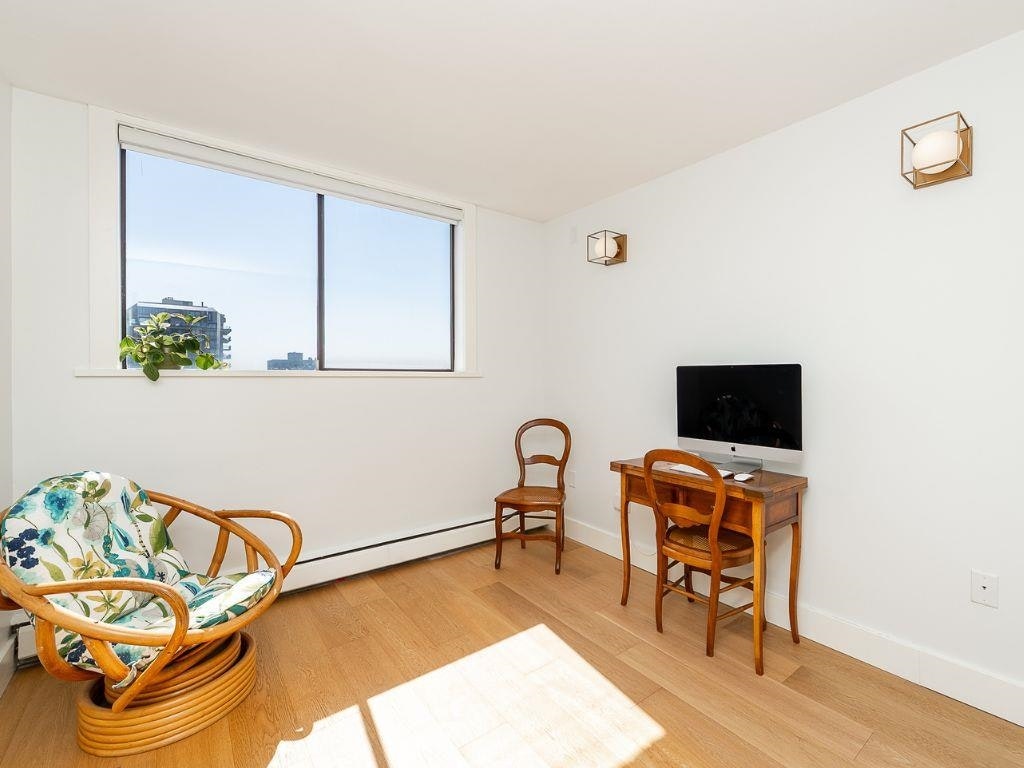 1104-114 W Keith Road, North Vancouver, BC, V7M 3C9 - 25