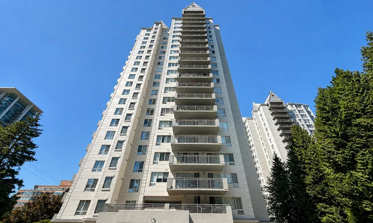 1101-551 Austin Avenue