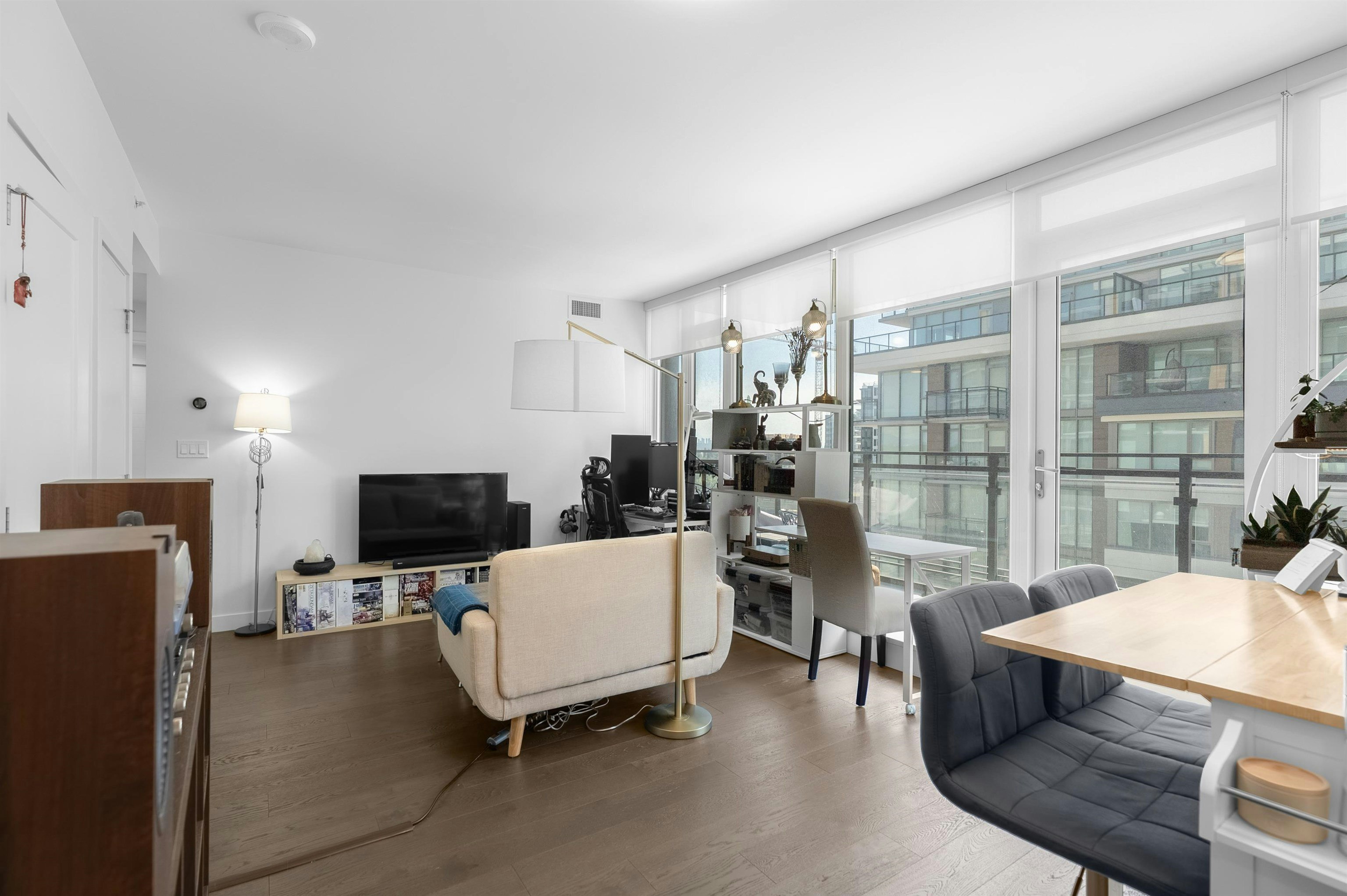 1002-3200 Corvette Way - 4