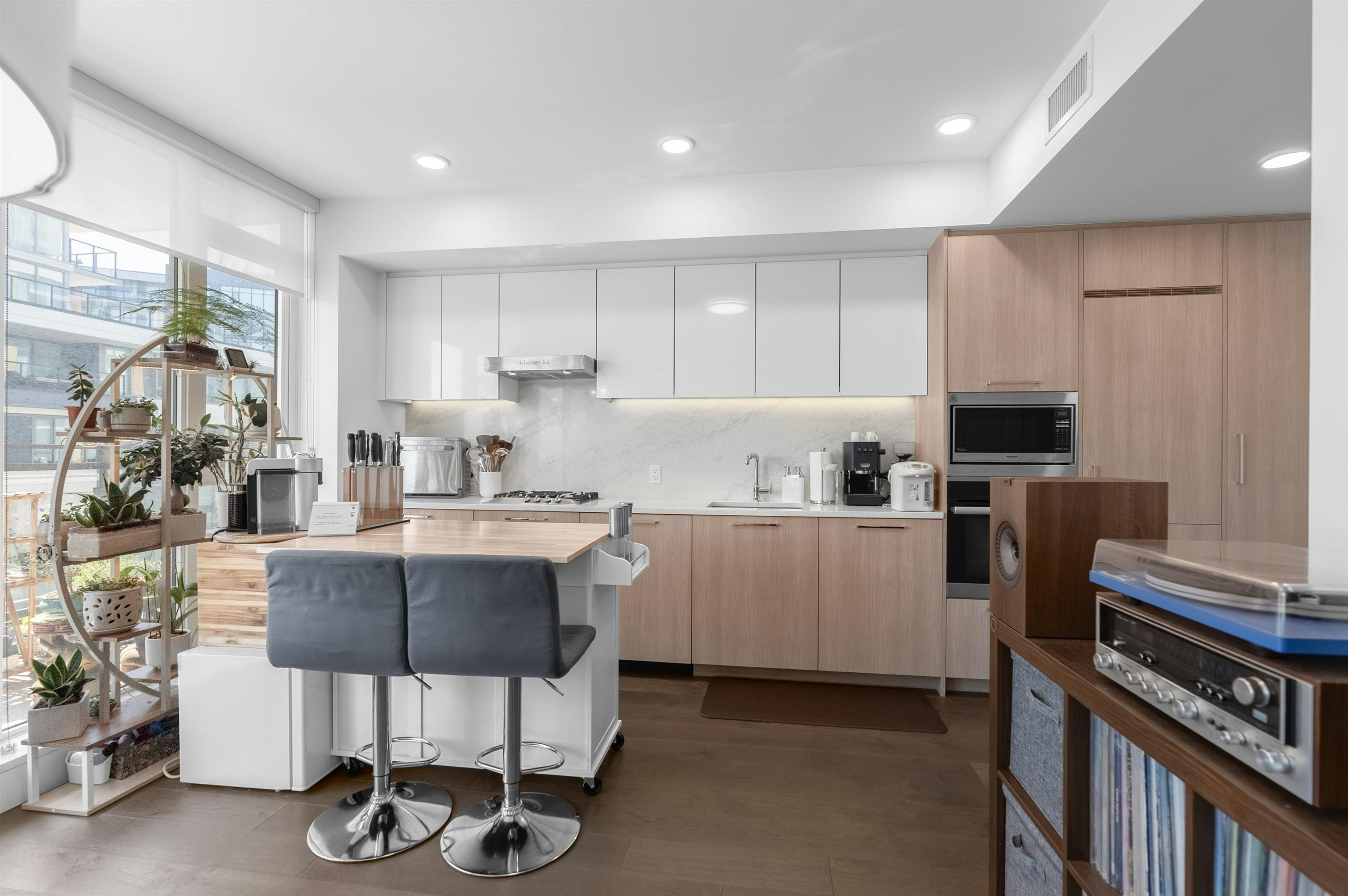 1002-3200 Corvette Way, Richmond, BC, V6X 0T8 - 7