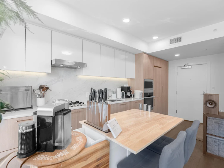 1002-3200 Corvette Way, Richmond, BC, V6X 0T8 - 8