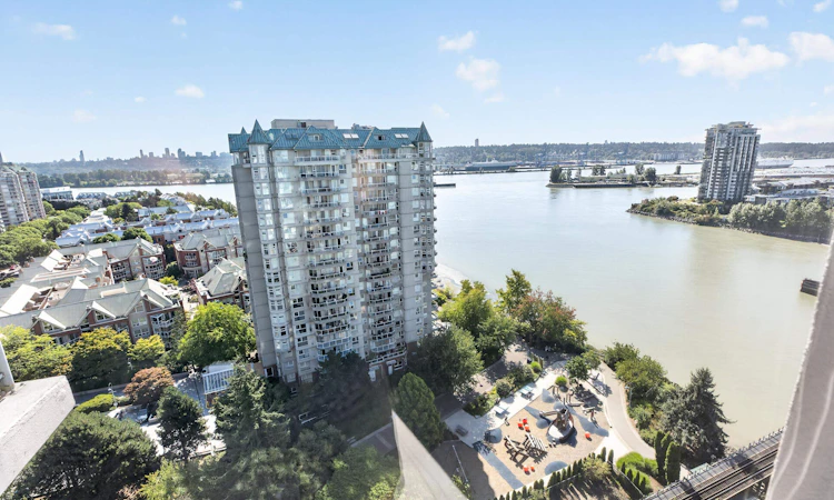 1802-8 Laguna Court