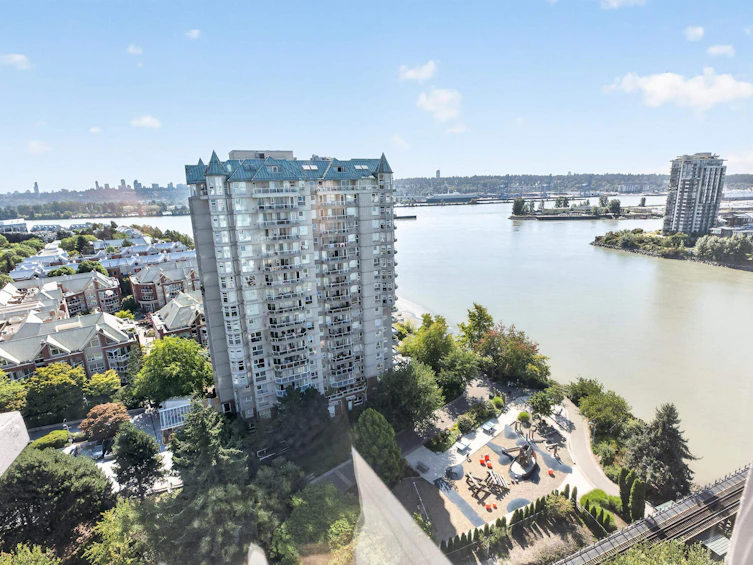 1802-8 Laguna Court, New Westminster, BC, V3M 6M6