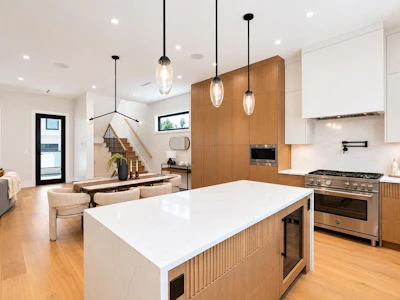 4-3874 Winlake Crescent - 4