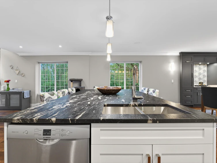 16748 109 Avenue, Surrey, BC, V4N 5H6 - 9