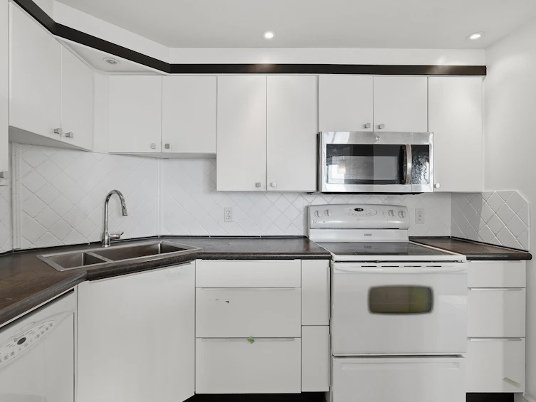 303-1480 Foster Street, Surrey, BC, V4B 3X7 - 8