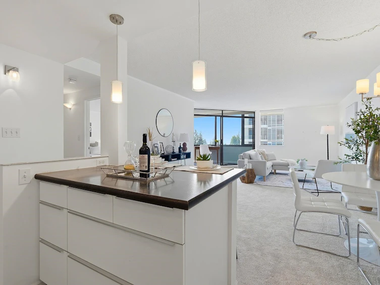 303-1480 Foster Street, Surrey, BC, V4B 3X7 - 9