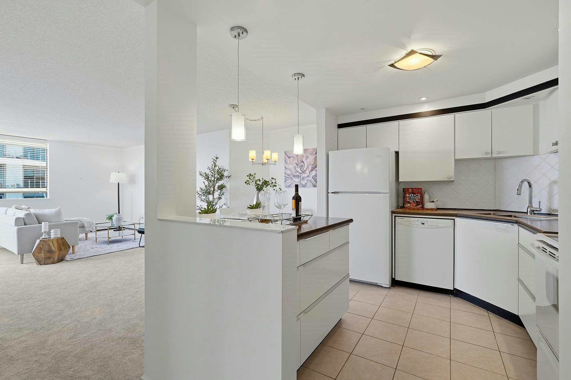 303-1480 Foster Street, Surrey, BC, V4B 3X7 - 10