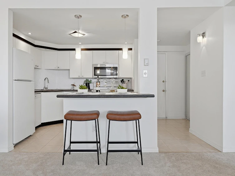 303-1480 Foster Street, Surrey, BC, V4B 3X7 - 6