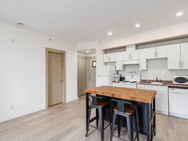 309-7330 Arbutus Street, Pemberton, BC, V0N 2L1 - 4