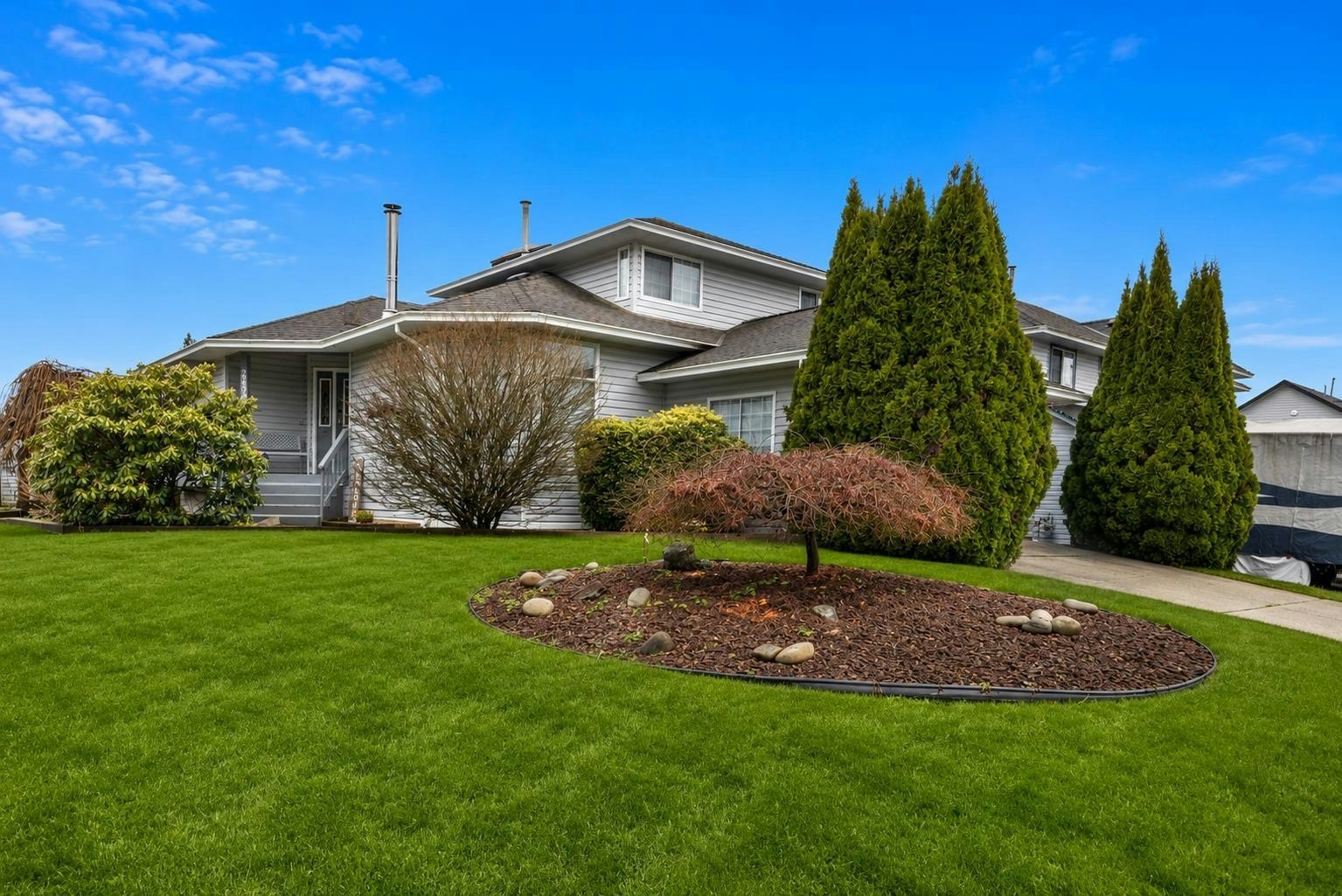 23390 123 Avenue, Maple Ridge, BC, V2X 0P7 - 2