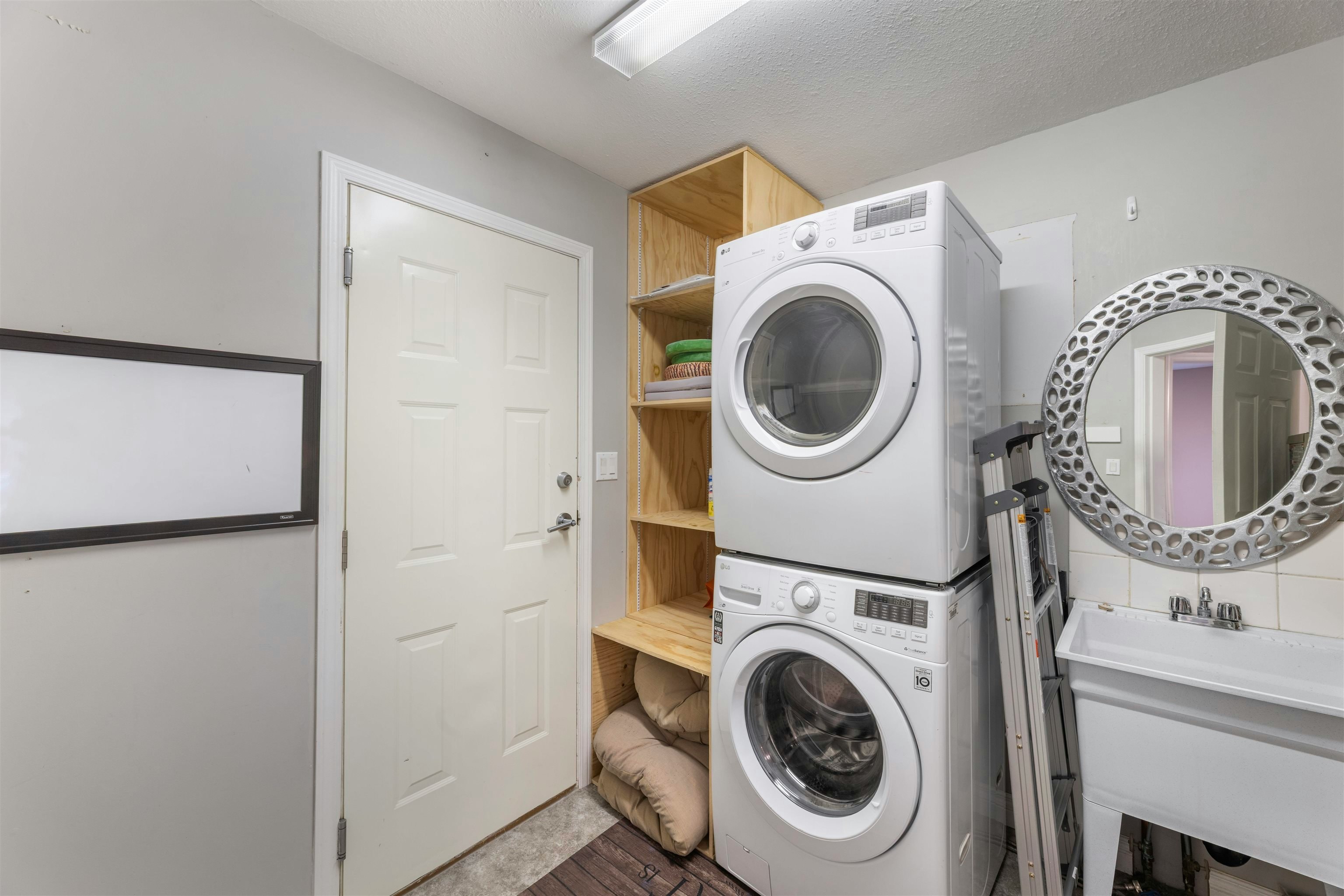 23390 123 Avenue, Maple Ridge, BC, V2X 0P7 - 25