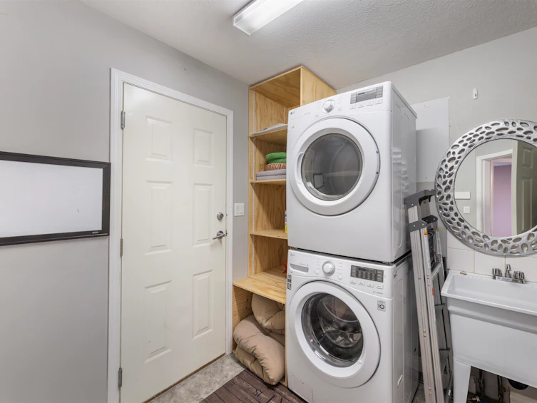 23390 123 Avenue, Maple Ridge, BC, V2X 0P7 - 25