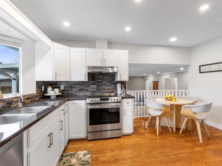 23390 123 Avenue, Maple Ridge, BC, V2X 0P7 - 9