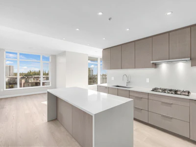 802-6138 Birney Avenue - 3