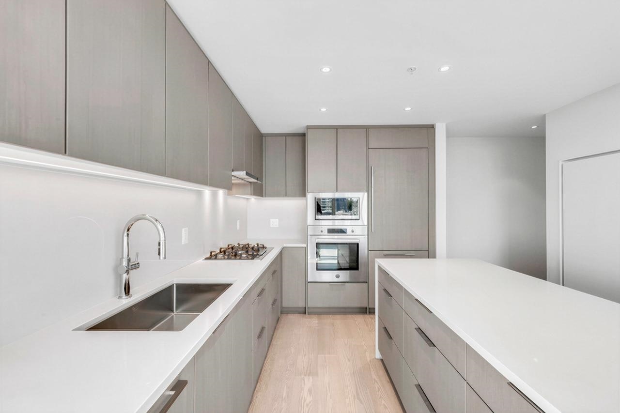 802-6138 Birney Avenue - 4