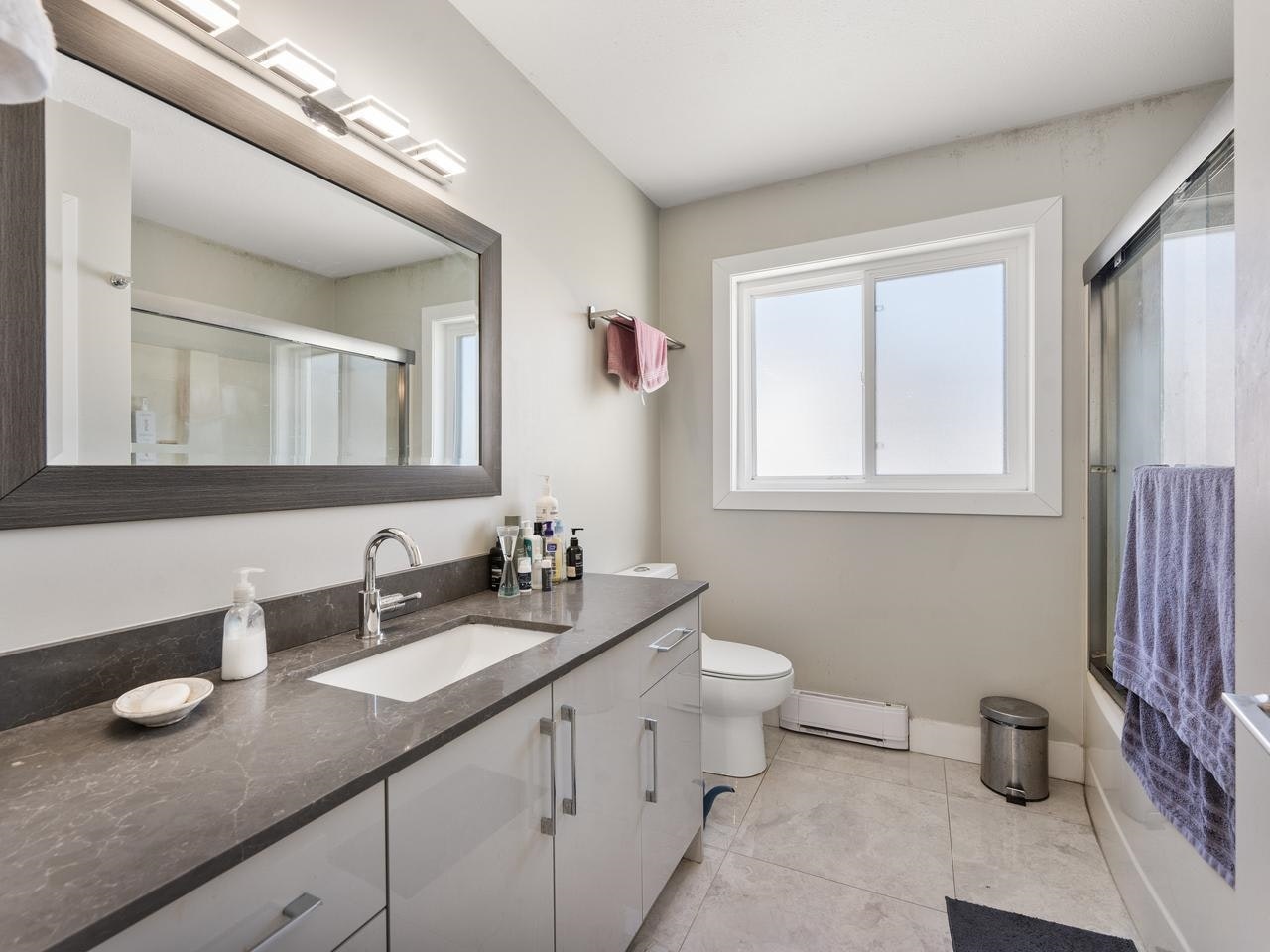 15271 95 Avenue, Surrey, BC, V3R 9C5 - 17