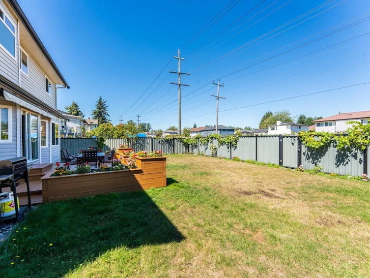 15271 95 Avenue, Surrey, BC, V3R 9C5 - 22