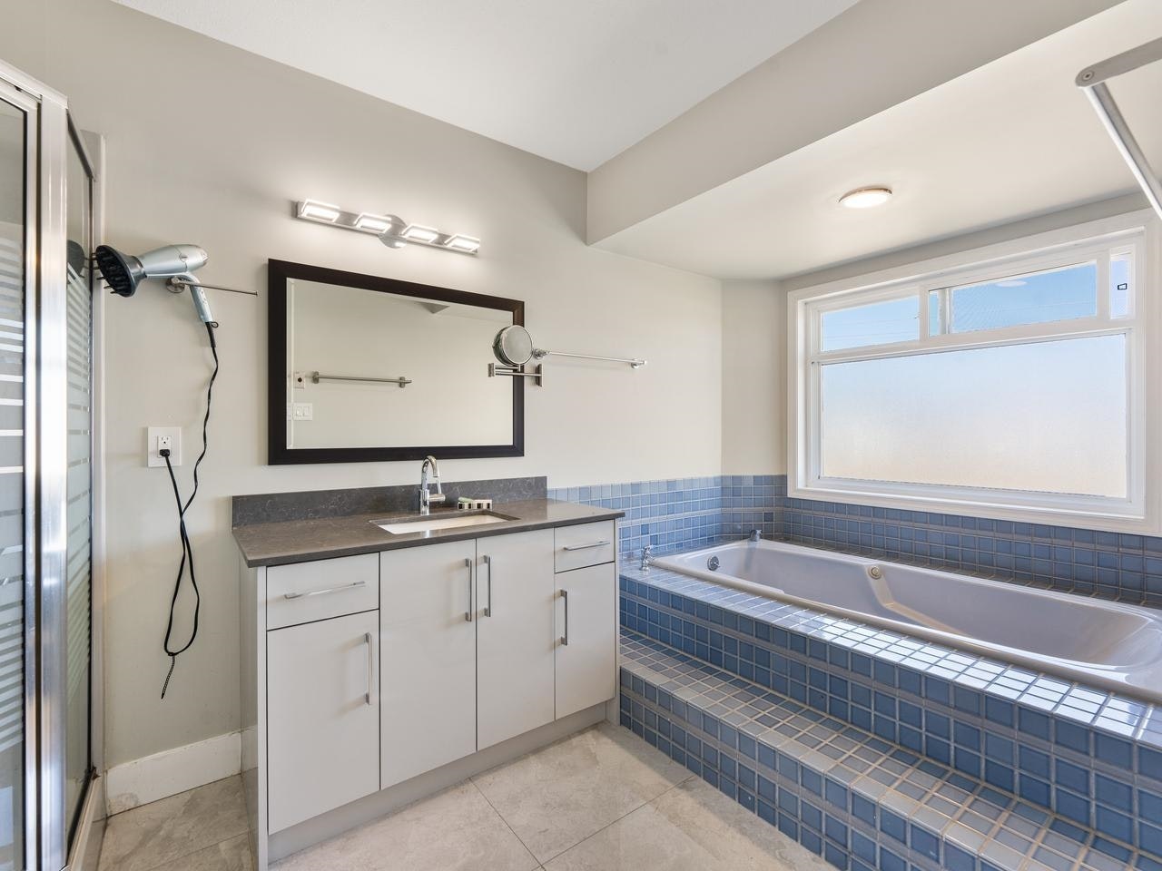 15271 95 Avenue, Surrey, BC, V3R 9C5 - 20