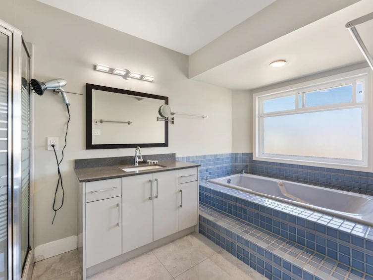 15271 95 Avenue, Surrey, BC, V3R 9C5 - 20