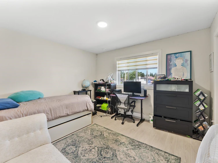 15271 95 Avenue, Surrey, BC, V3R 9C5 - 16