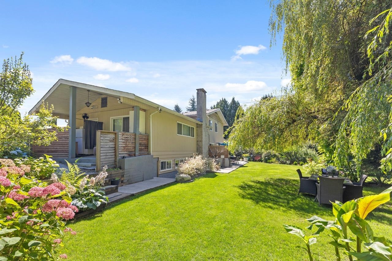 8240 Manson Drive, Burnaby, BC, V5A 2C2 - 9