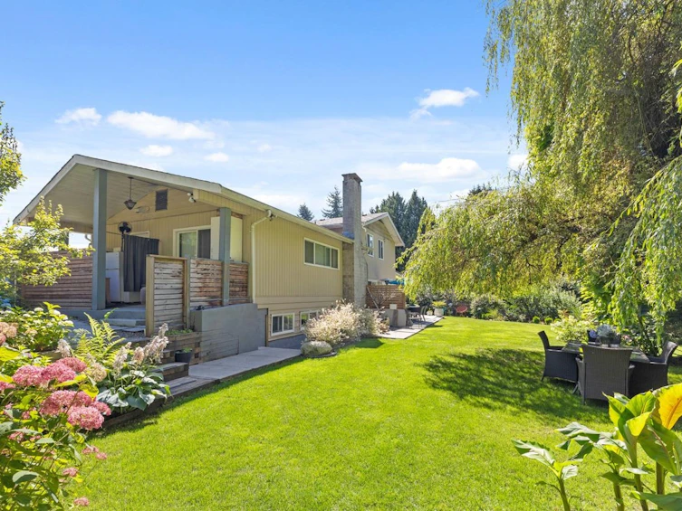 8240 Manson Drive, Burnaby, BC, V5A 2C2 - 9
