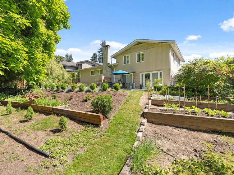 8240 Manson Drive, Burnaby, BC, V5A 2C2 - 4