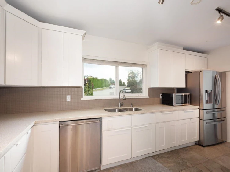 8240 Manson Drive, Burnaby, BC, V5A 2C2 - 19
