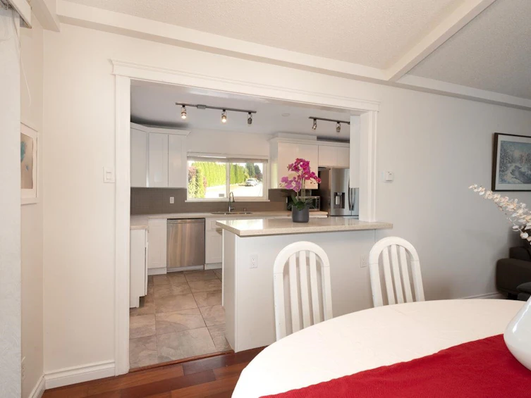 8240 Manson Drive, Burnaby, BC, V5A 2C2 - 16