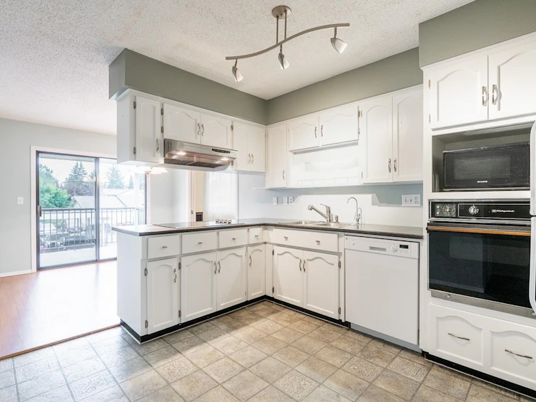 41-32959 George Ferguson Way, Abbotsford, BC, V2S 7W9 - 5